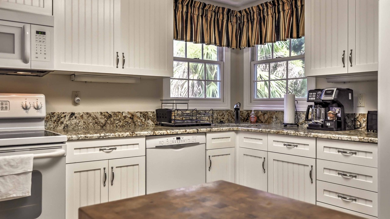 Photo of Kitchen in Shipyard Plantation