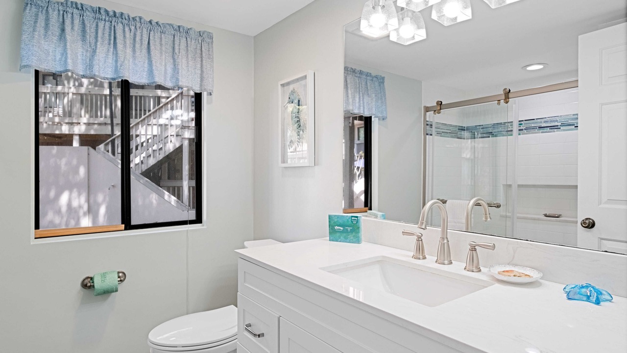Photo of Bathroom in Shipyard Plantation
