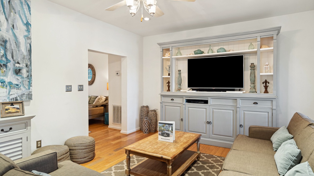 Photo of Livingroom in Sunset Point