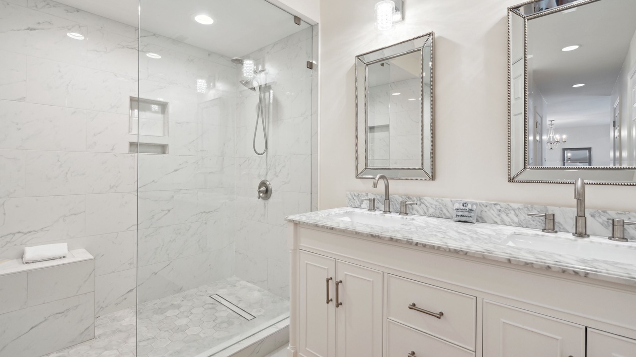 Photo of Bathroom in Sunset Point