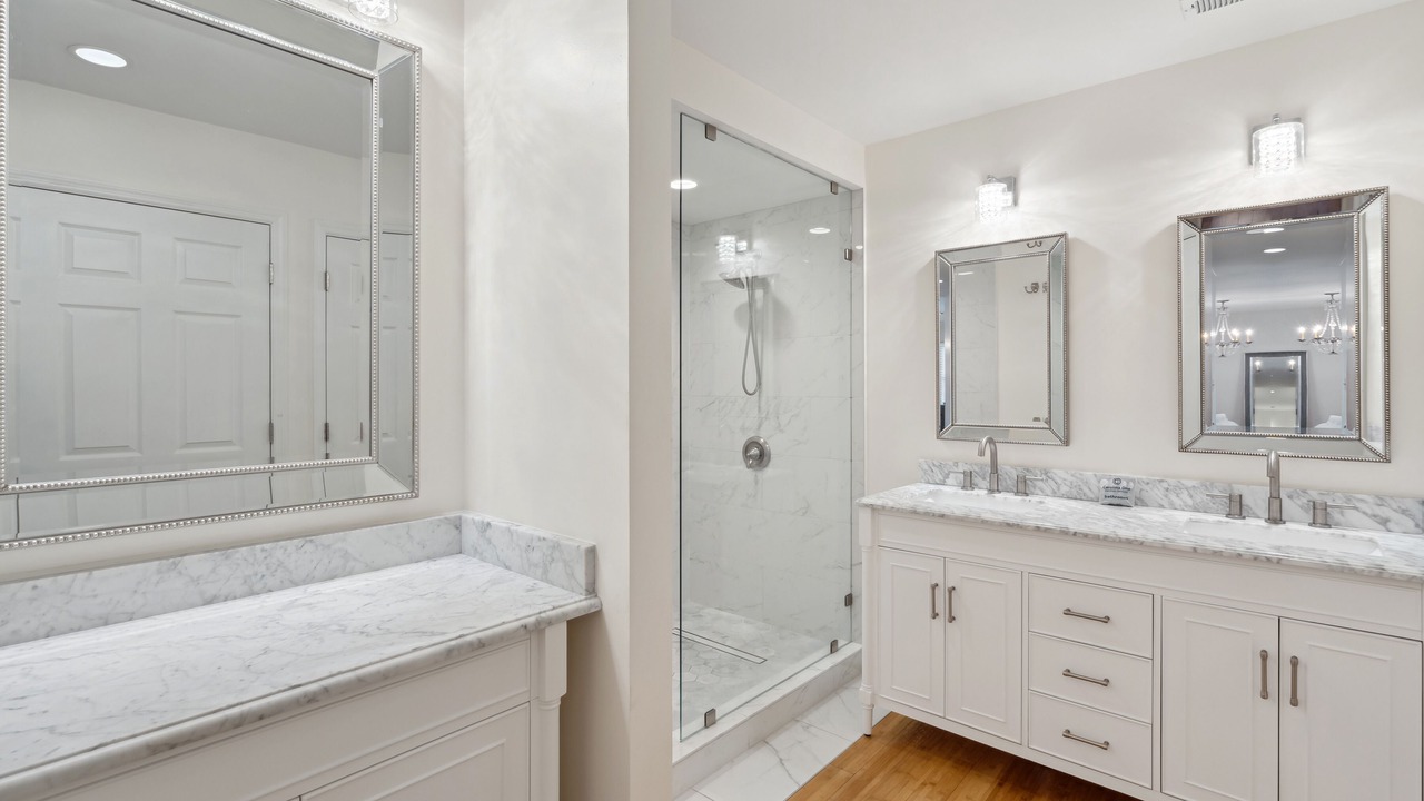 Photo of Bathroom in Sunset Point