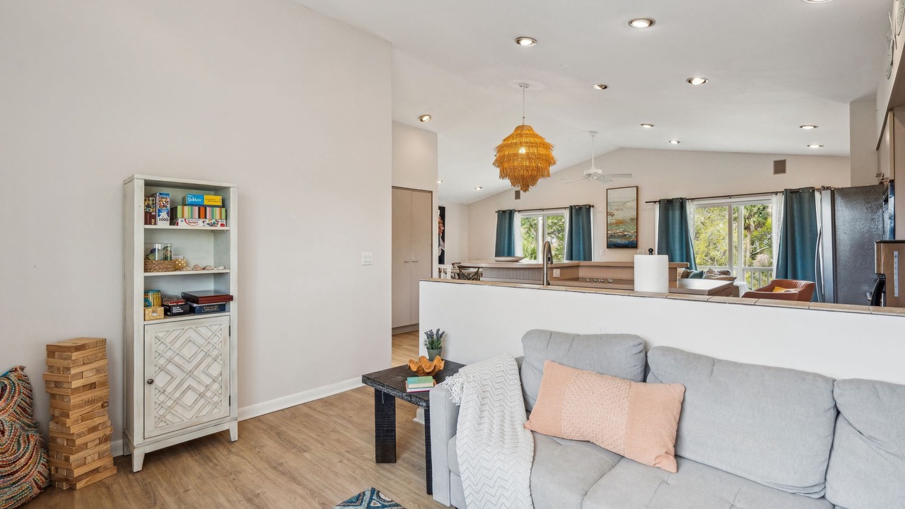 Photo of Livingroom in Sunset Point