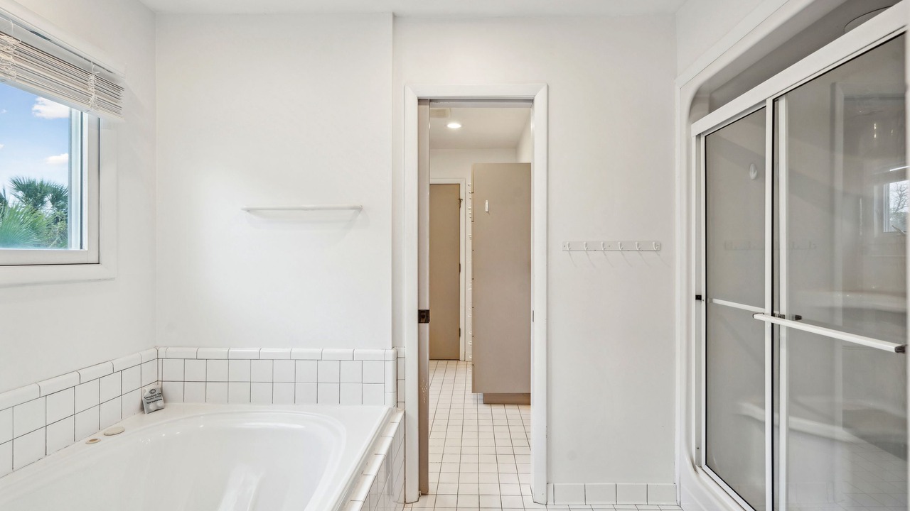 Photo of Bathroom in Sunset Point
