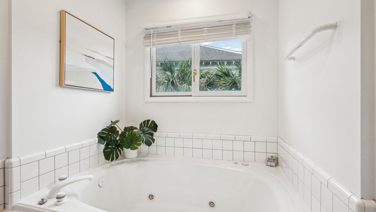 Photo of Bathroom in Sunset Point