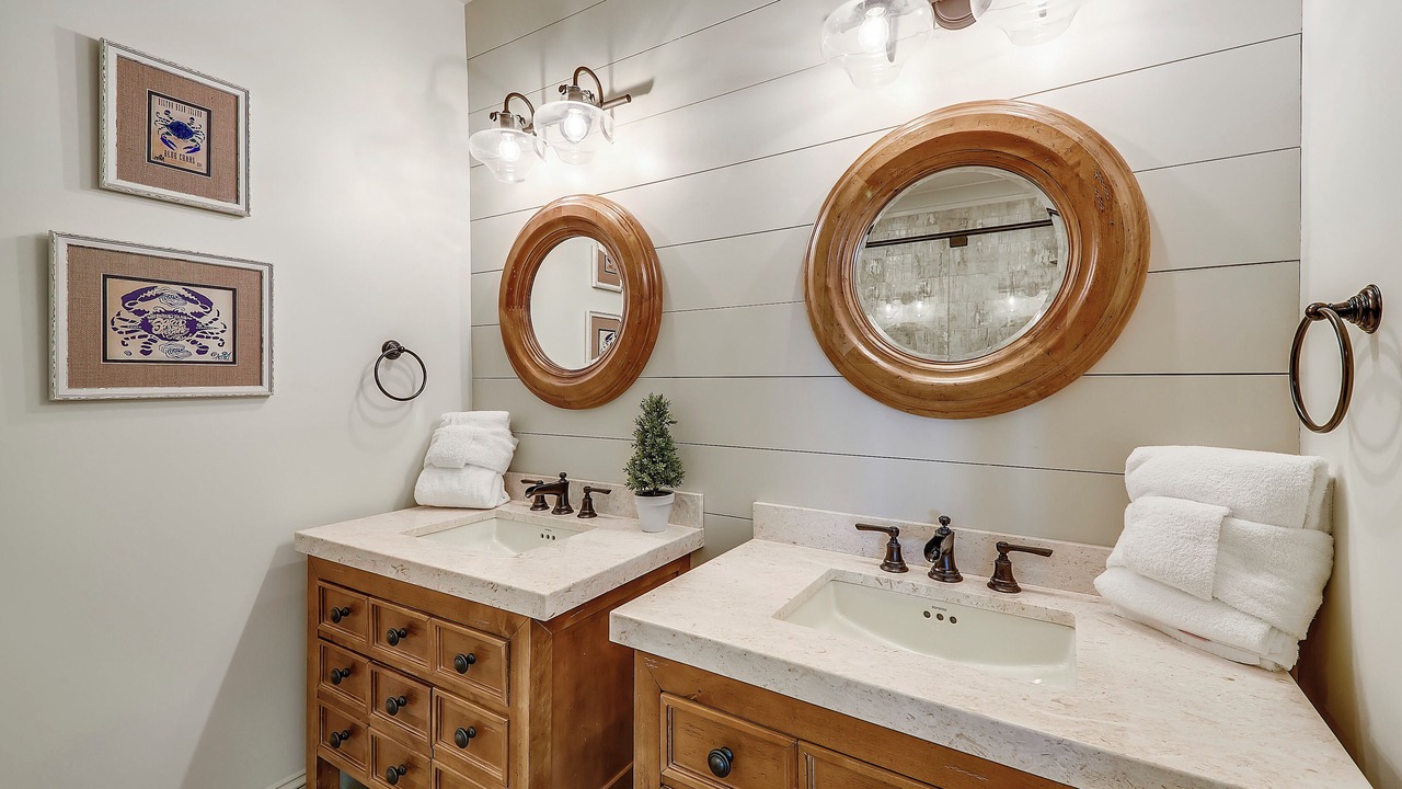 Photo of Bathroom in North Forest Beach