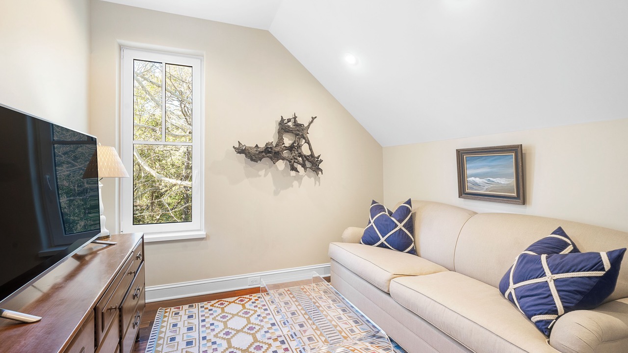 Photo of Livingroom in West Beach