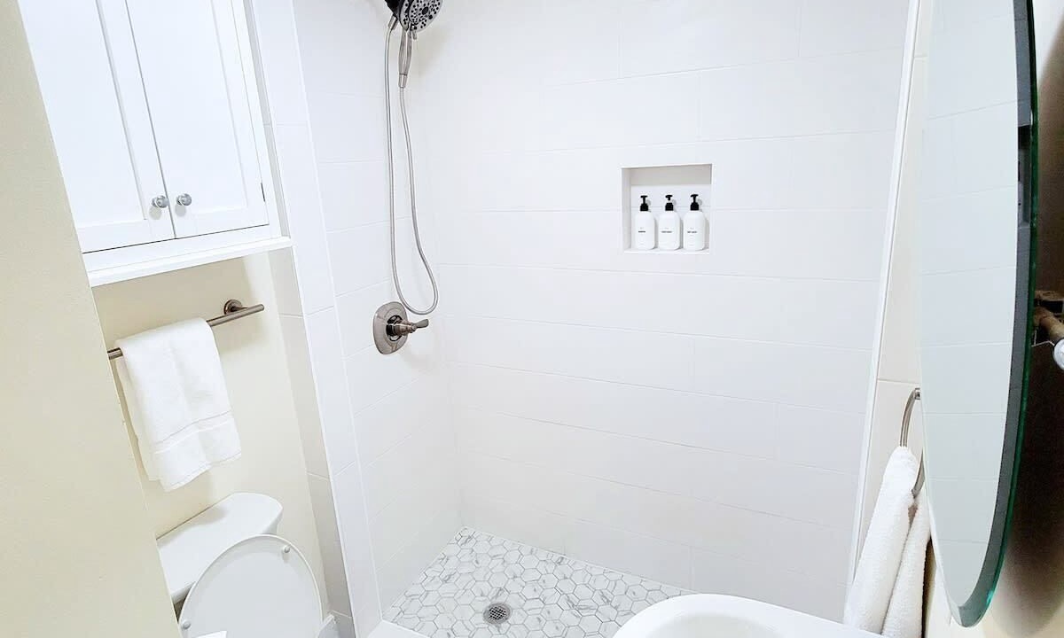 Photo of Bathroom in Cannonborough Elliotborough