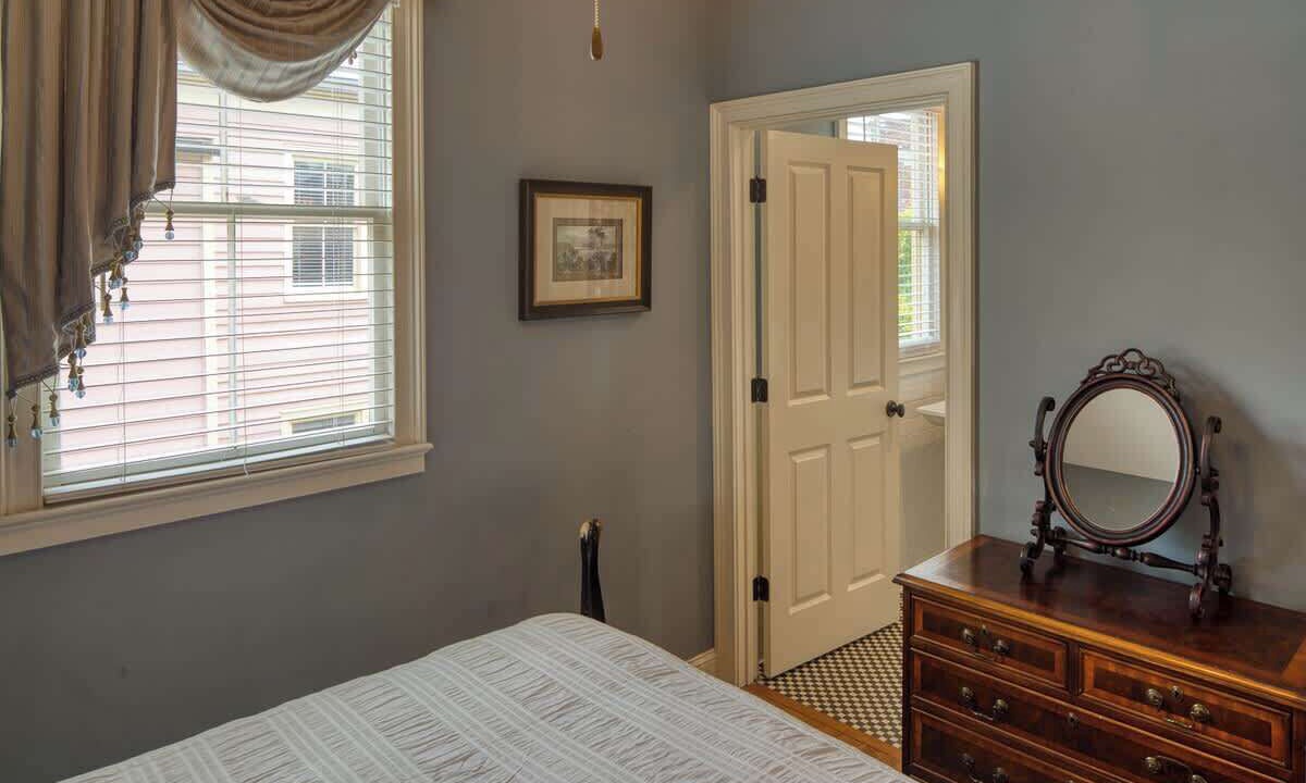 Photo of Bedroom in Historic District - North