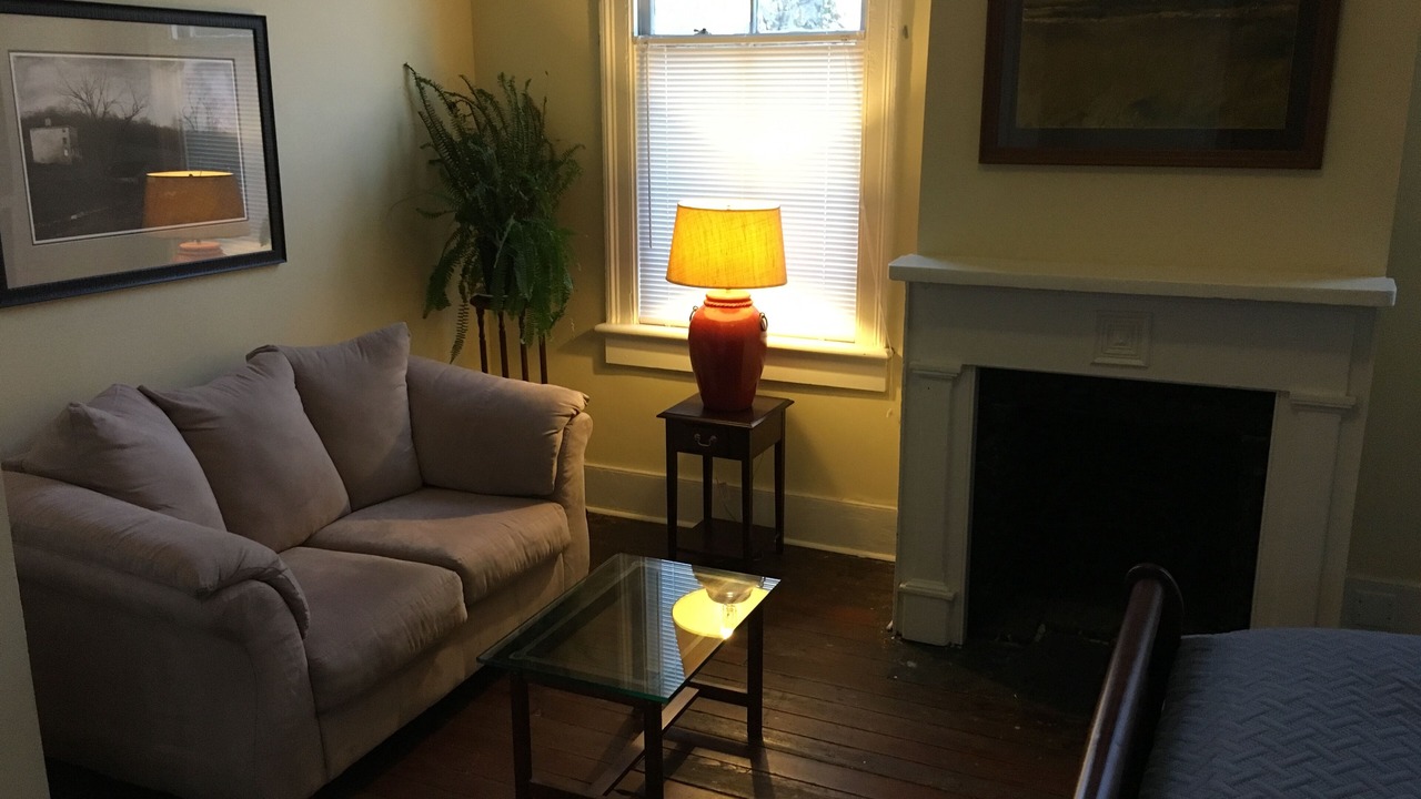Photo of Livingroom in Cannonborough Elliotborough
