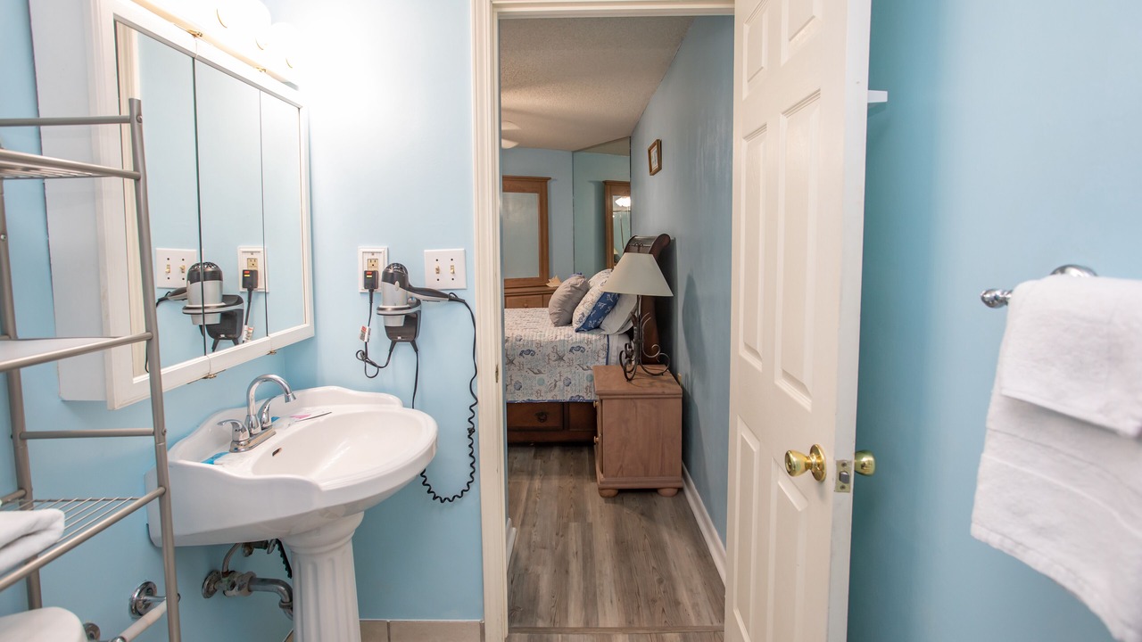 Photo of Bathroom in Garden City