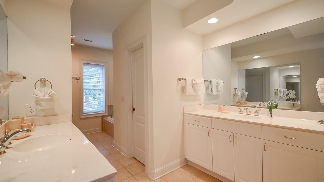 Photo of Bathroom in West Beach