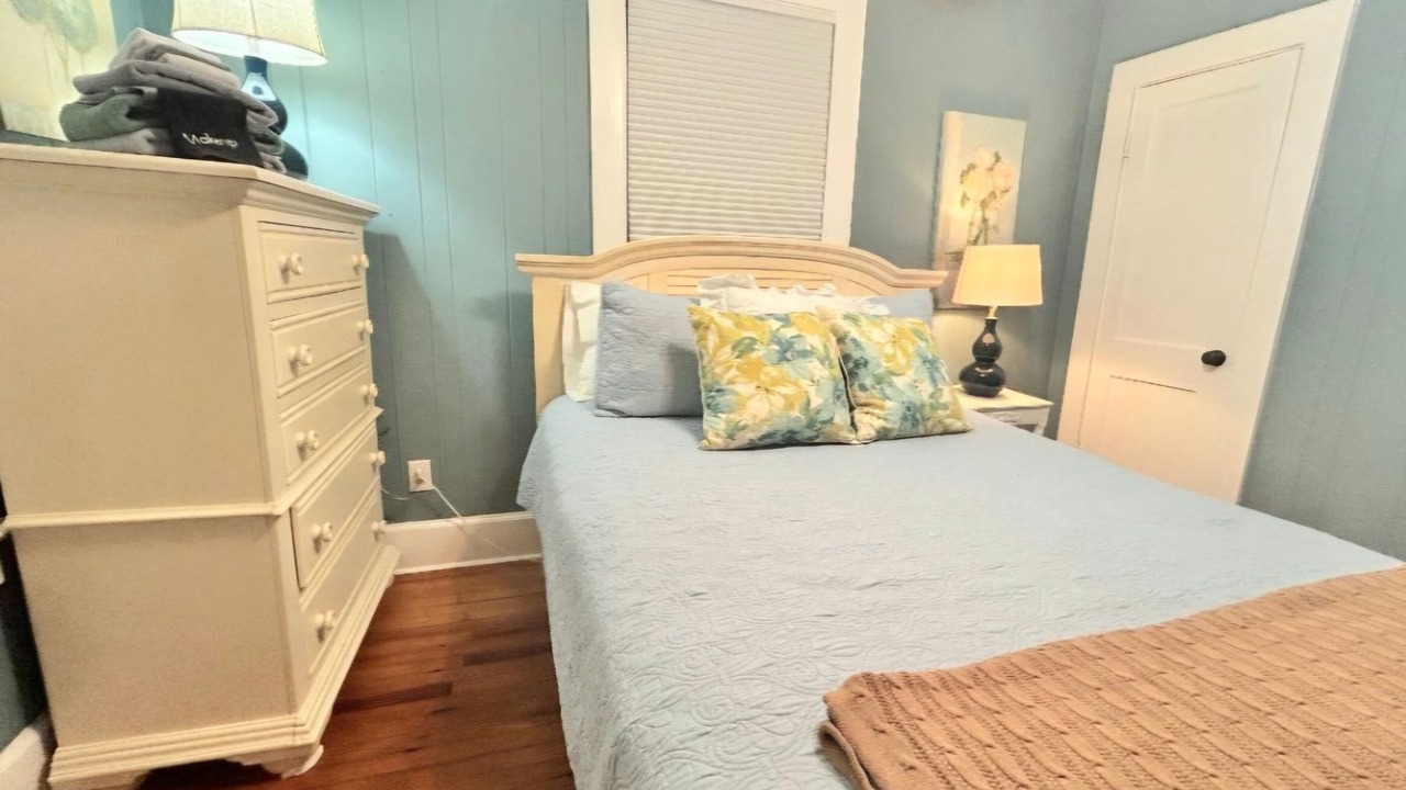 Photo of Bedroom in Tybee Island