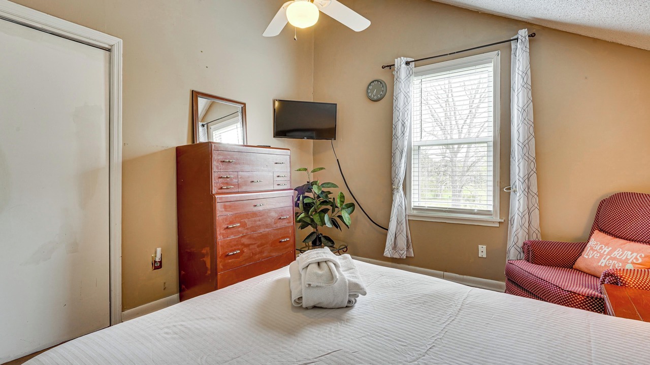 Photo of Bedroom in Charleston