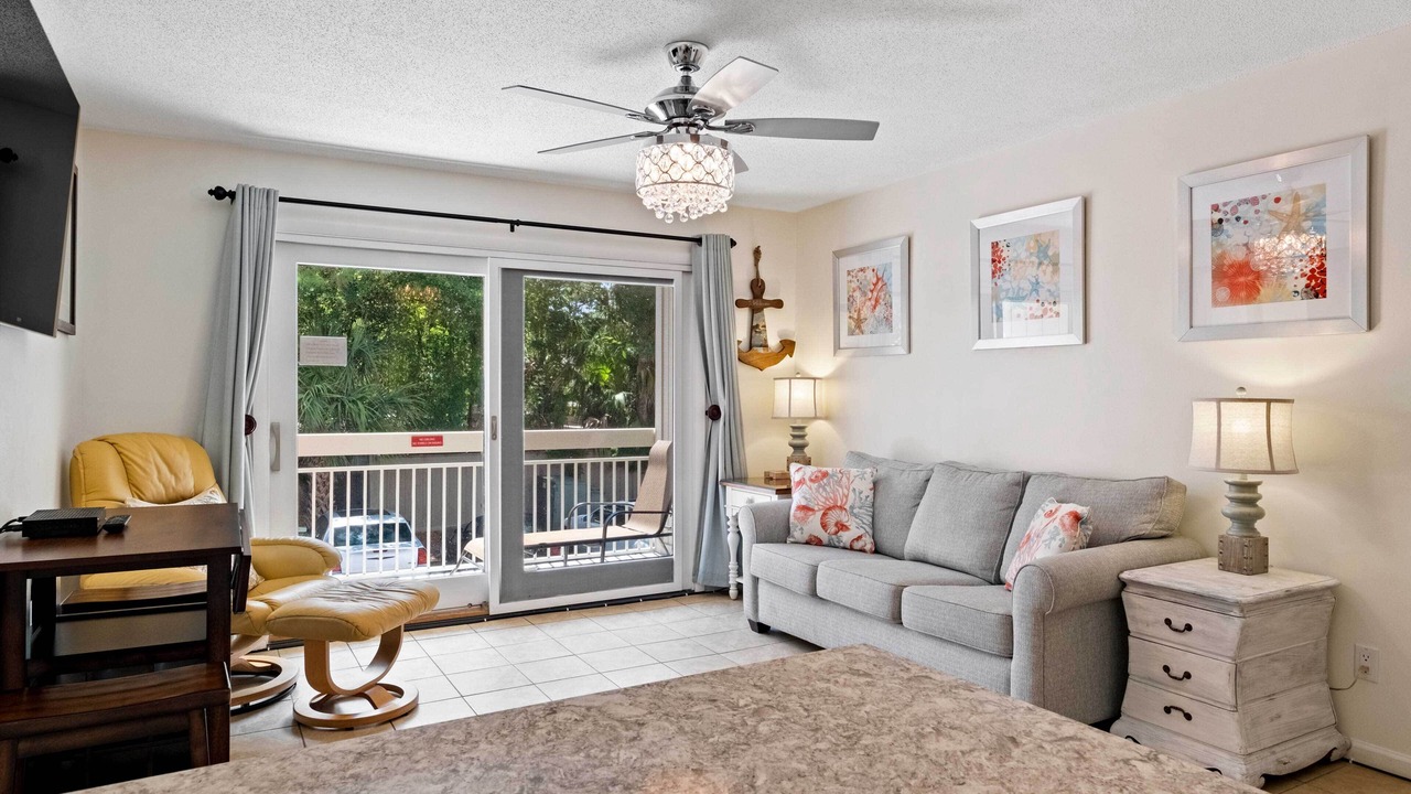 Photo of Livingroom in North Forest Beach