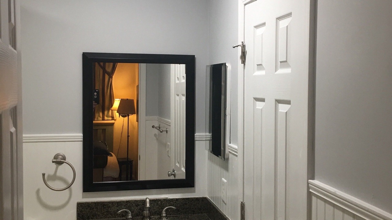 Photo of Bathroom in Folly Field