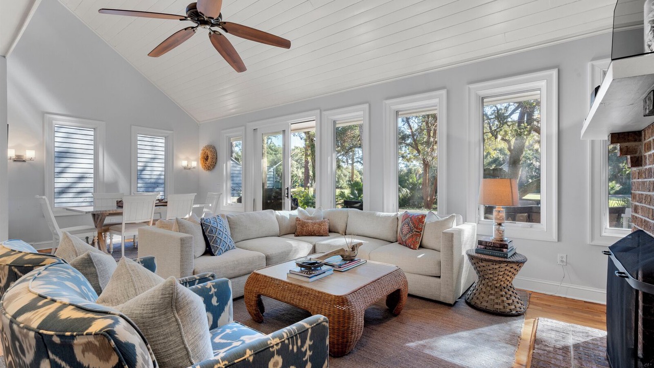 Photo of Livingroom in West Beach
