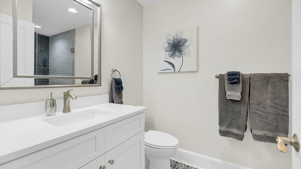 Photo of Bathroom in Cannonborough Elliotborough