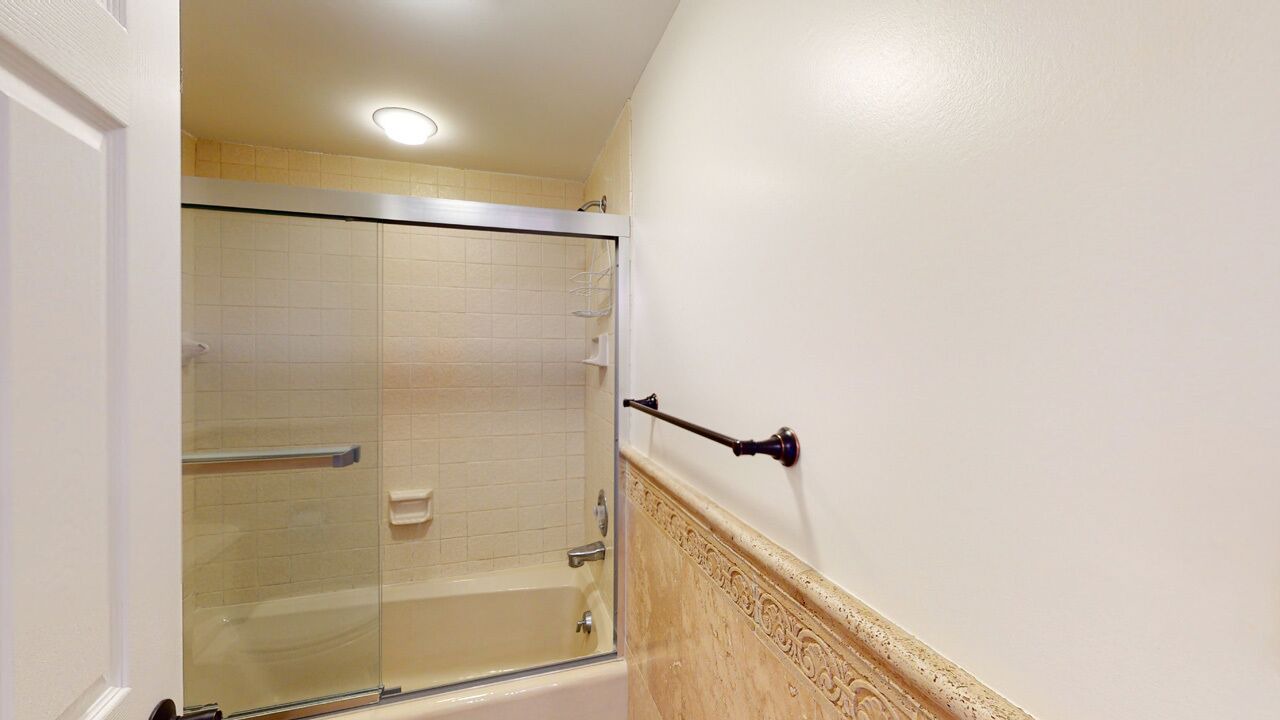 Photo of Bathroom in Shelter Cove