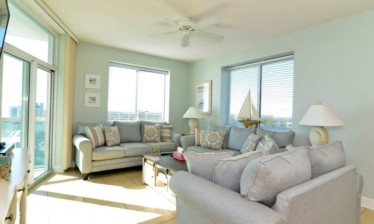 Photo of Livingroom in Crescent Beach
