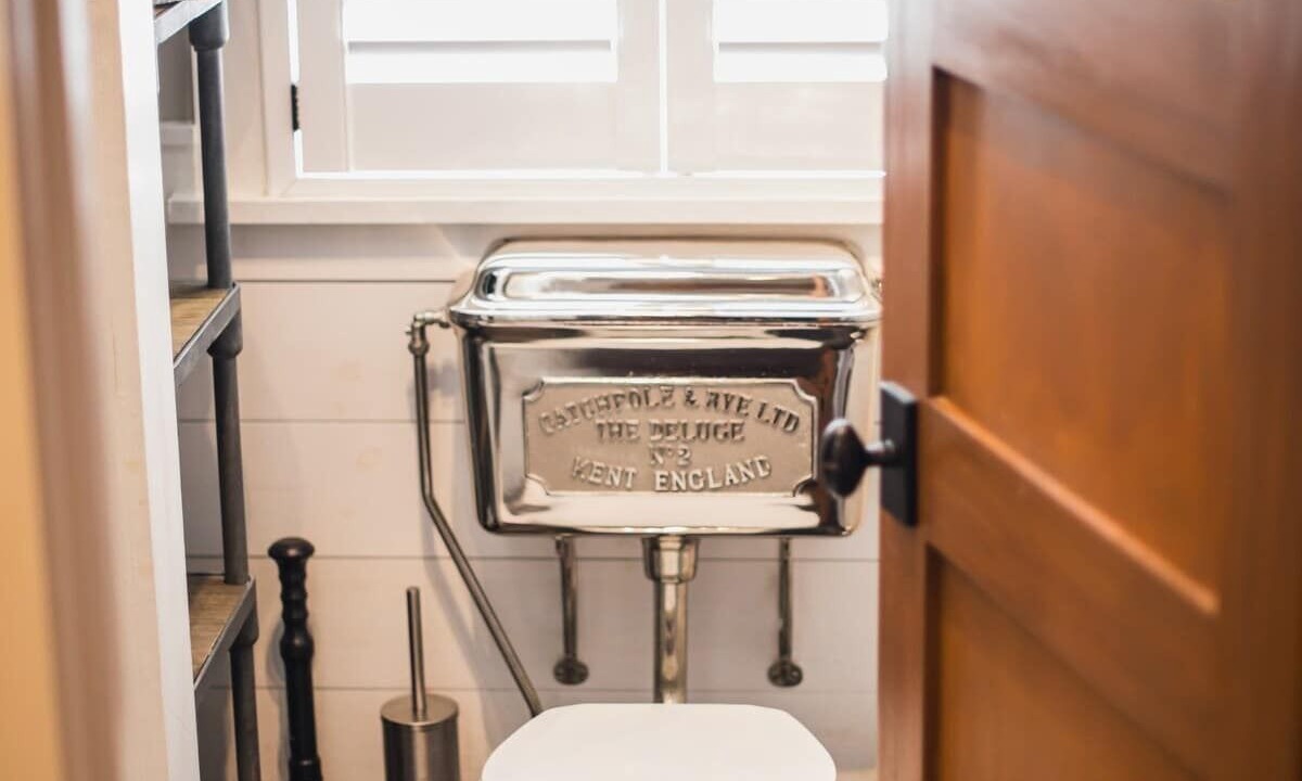 Photo of Bathroom in Cannonborough Elliotborough