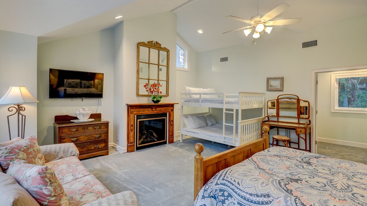 Photo of Bedroom in Sea Pines