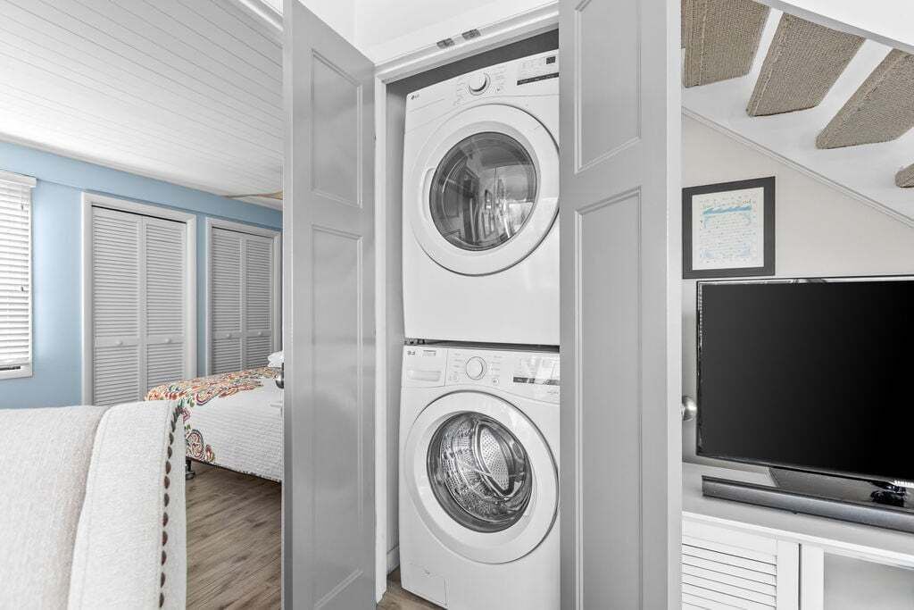 Photo of Bedroom in Sealoft Villas