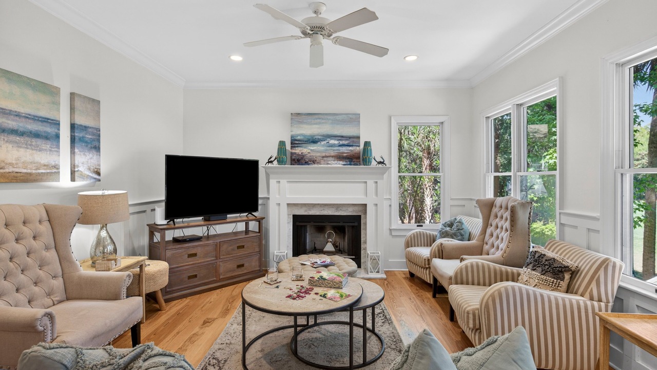 Photo of Livingroom in Vanderhorst Plantation