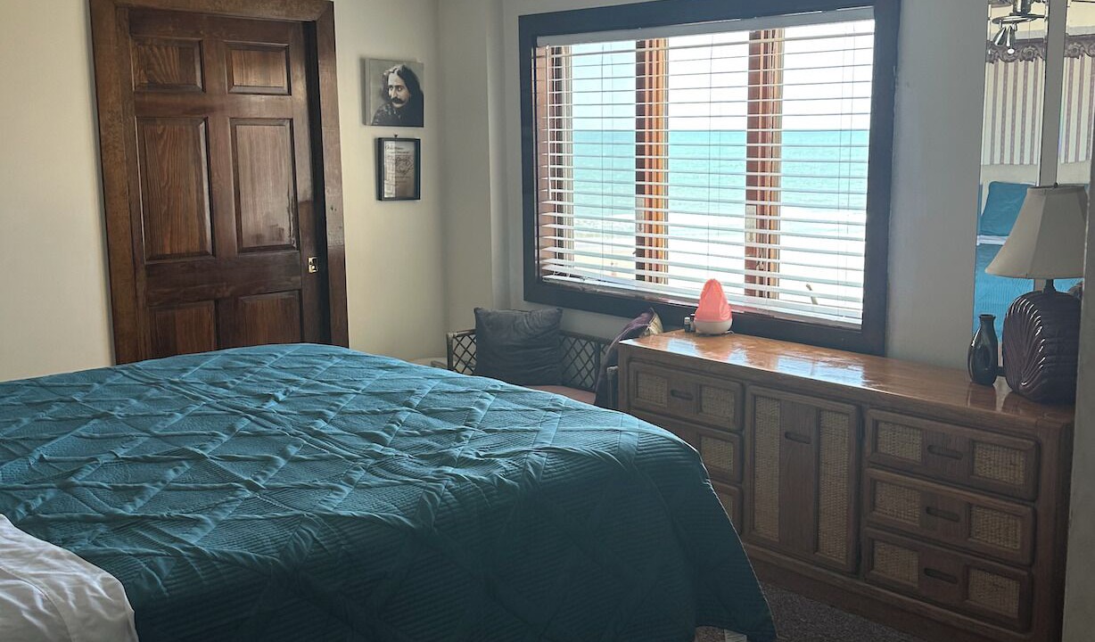 Photo of Bedroom in Arcadian Shores