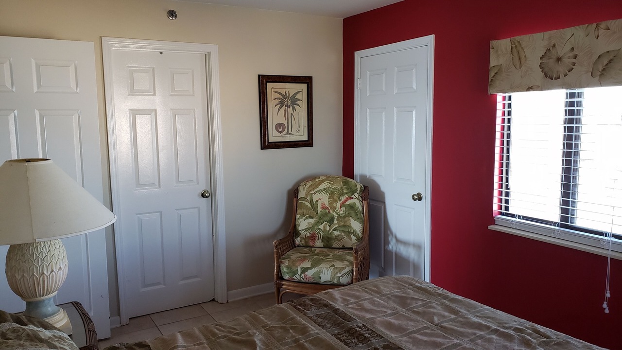 Photo of Bedroom in Cherry Grove Beach