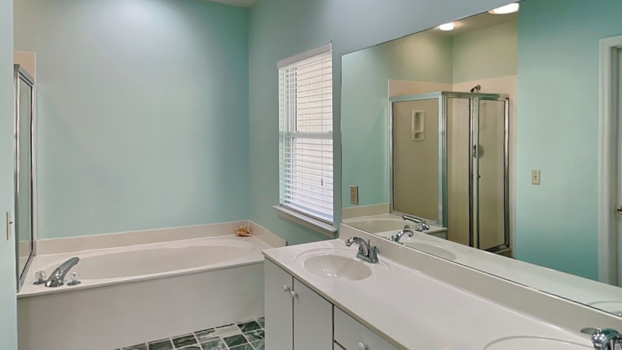 Photo of Bathroom in Savannah Beach