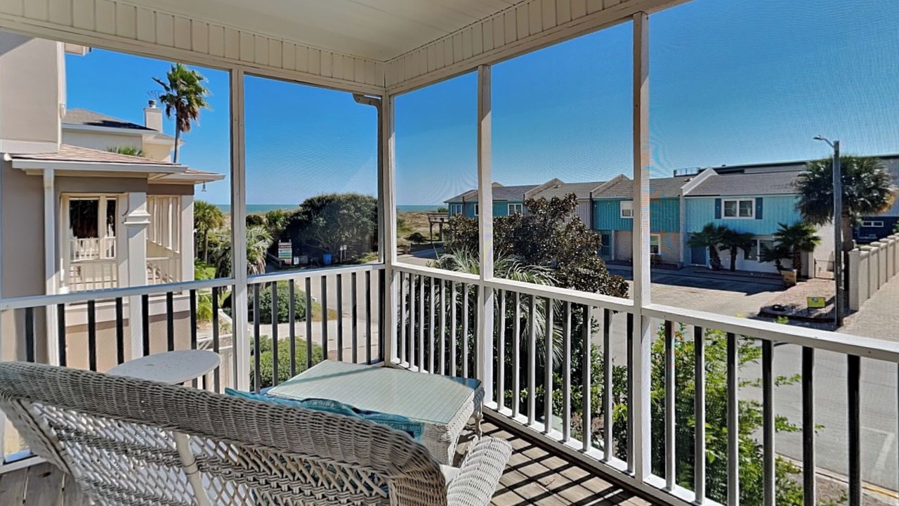 Photo of Patio Balcony in Savannah Beach