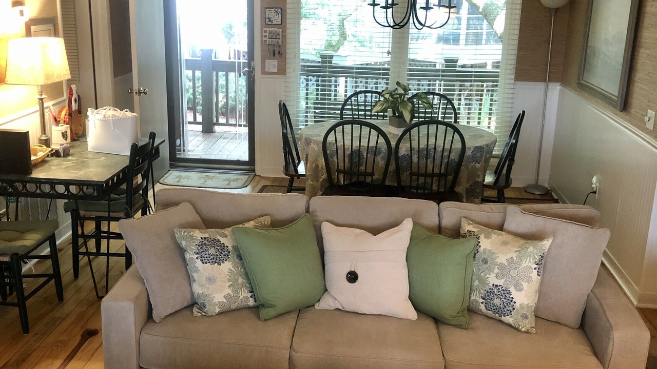 Photo of Livingroom in West Beach