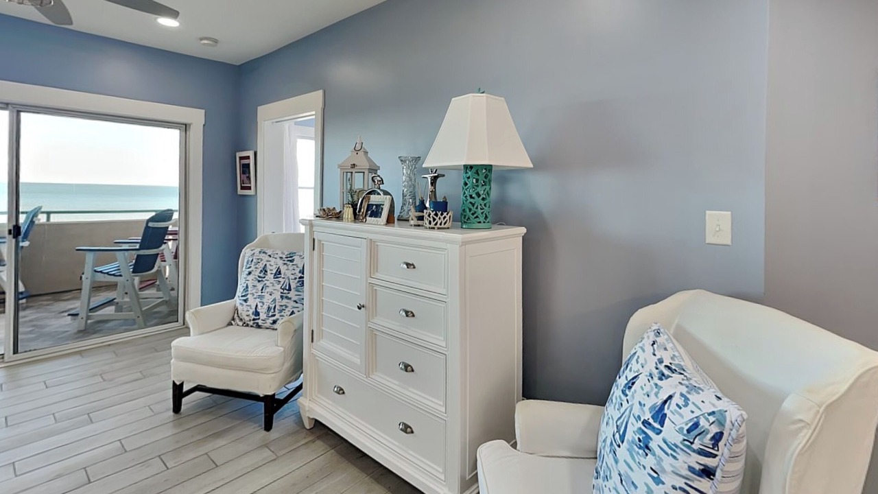 Photo of Livingroom in Tybee Island