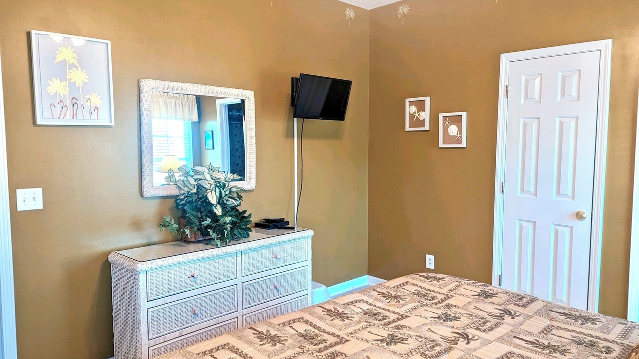 Photo of Bedroom in Surfside Beach