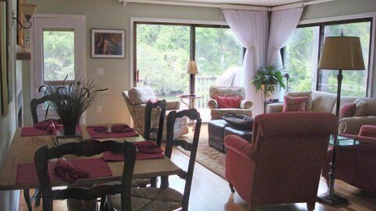 Photo of Livingroom in West Beach