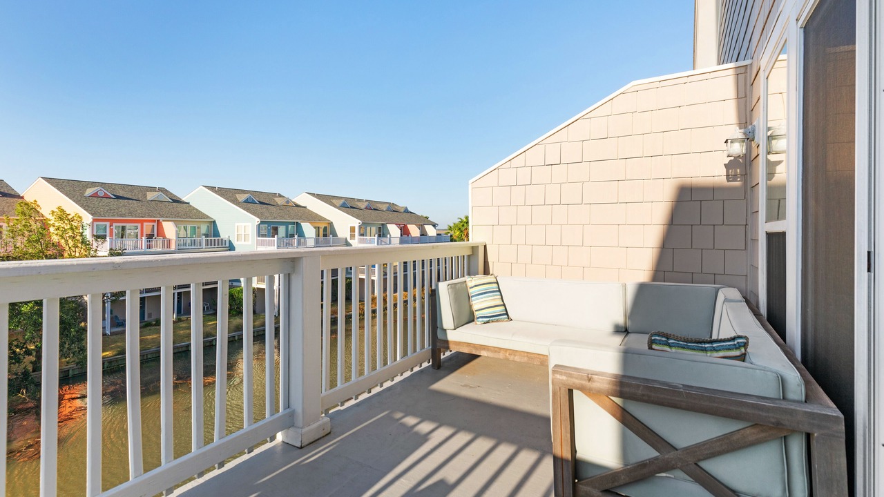 Photo of Patio Balcony in Waters Edge