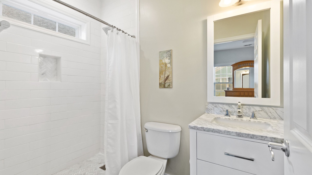 Photo of Bathroom in Waters Edge