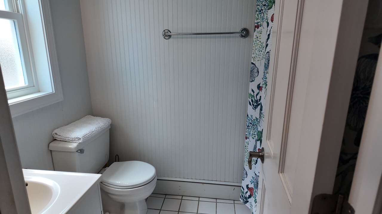Photo of Bathroom in Inlet Harbour