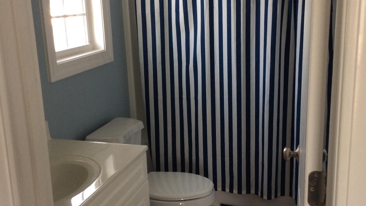 Photo of Bathroom in Garden City