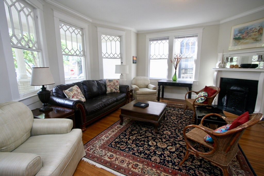 Photo of Livingroom in Cannonborough Elliotborough