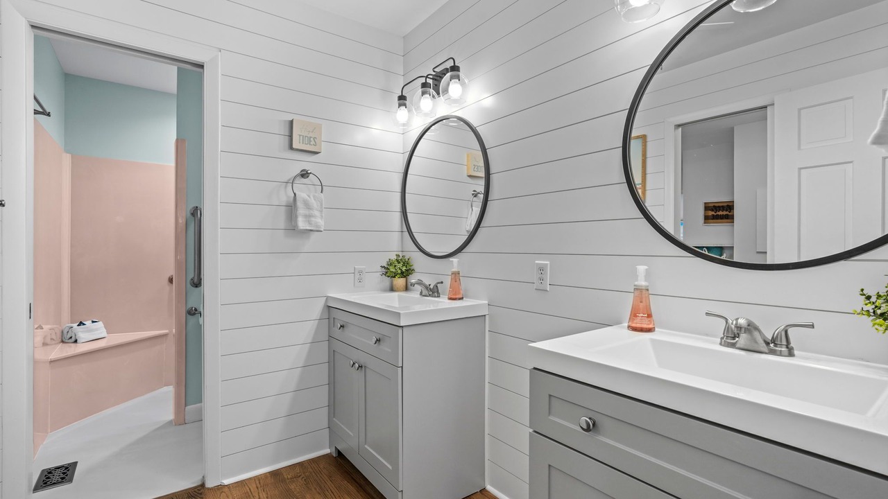 Photo of Bathroom in Saint Helena Island
