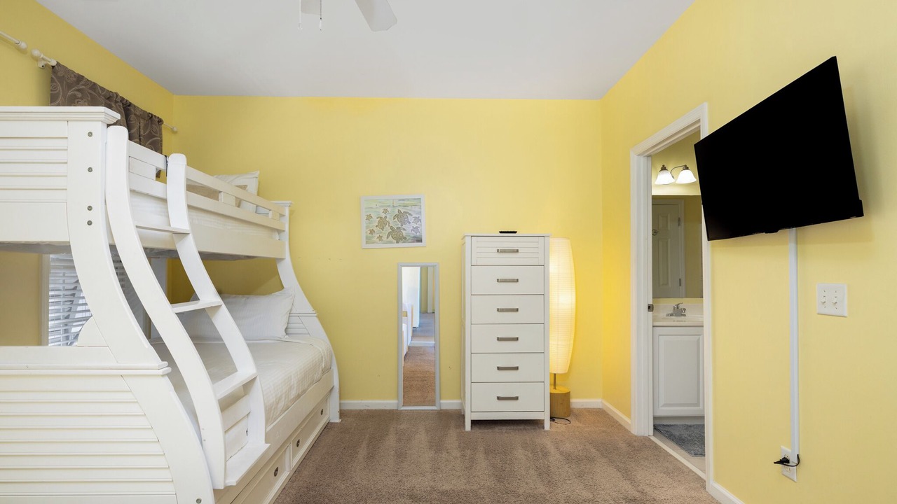 Photo of Bedroom in Waters Edge