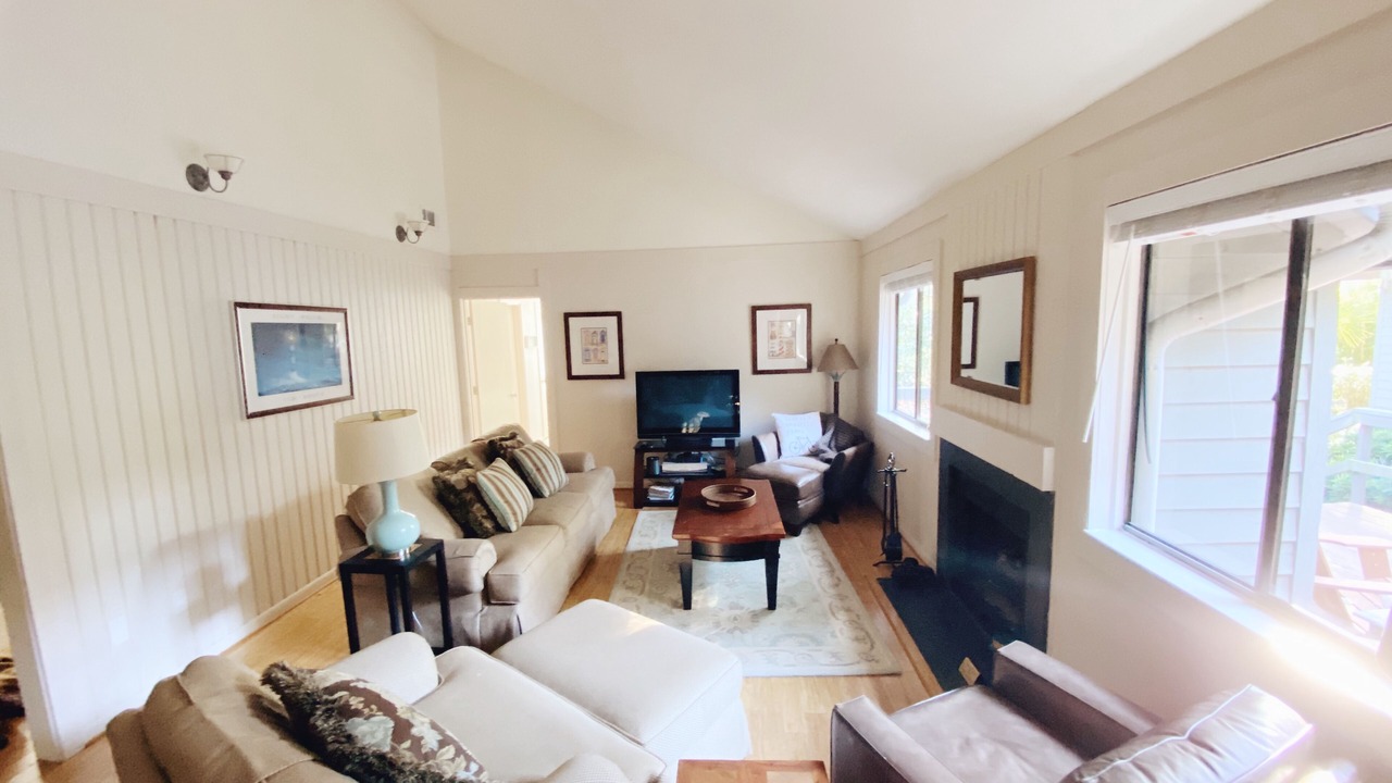 Photo of Livingroom in West Beach