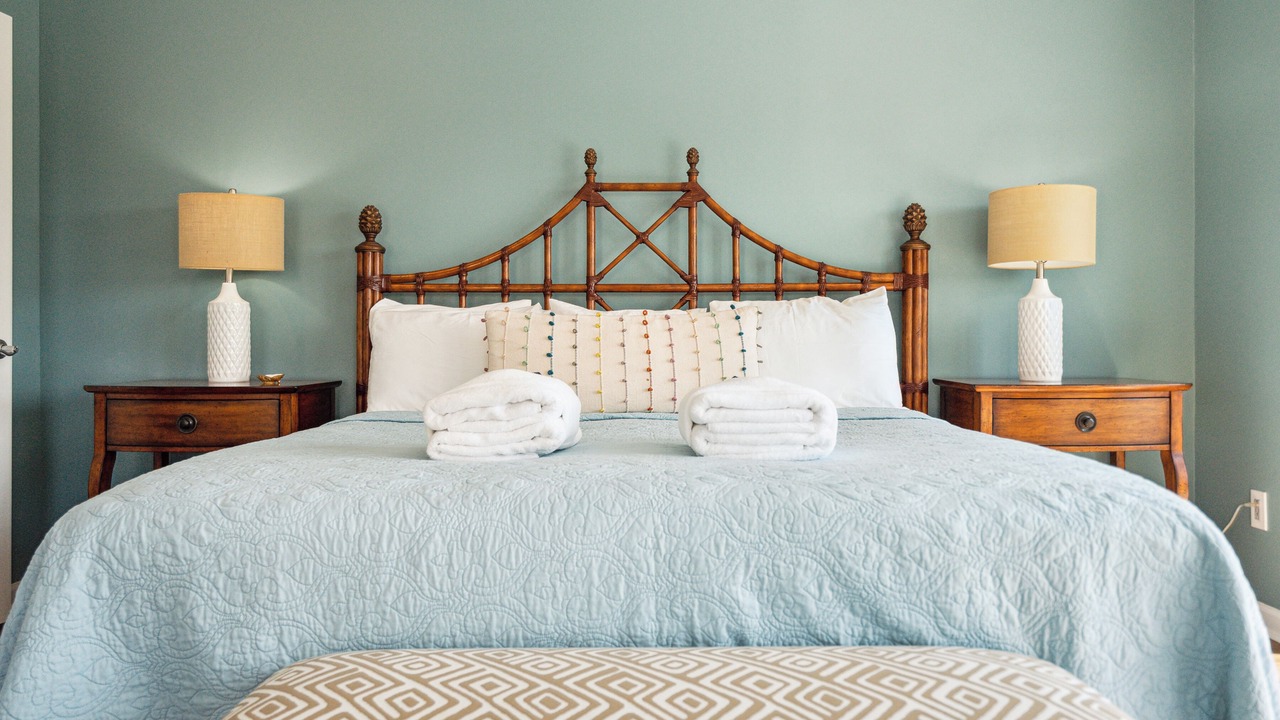 Photo of Bedroom in Waters Edge
