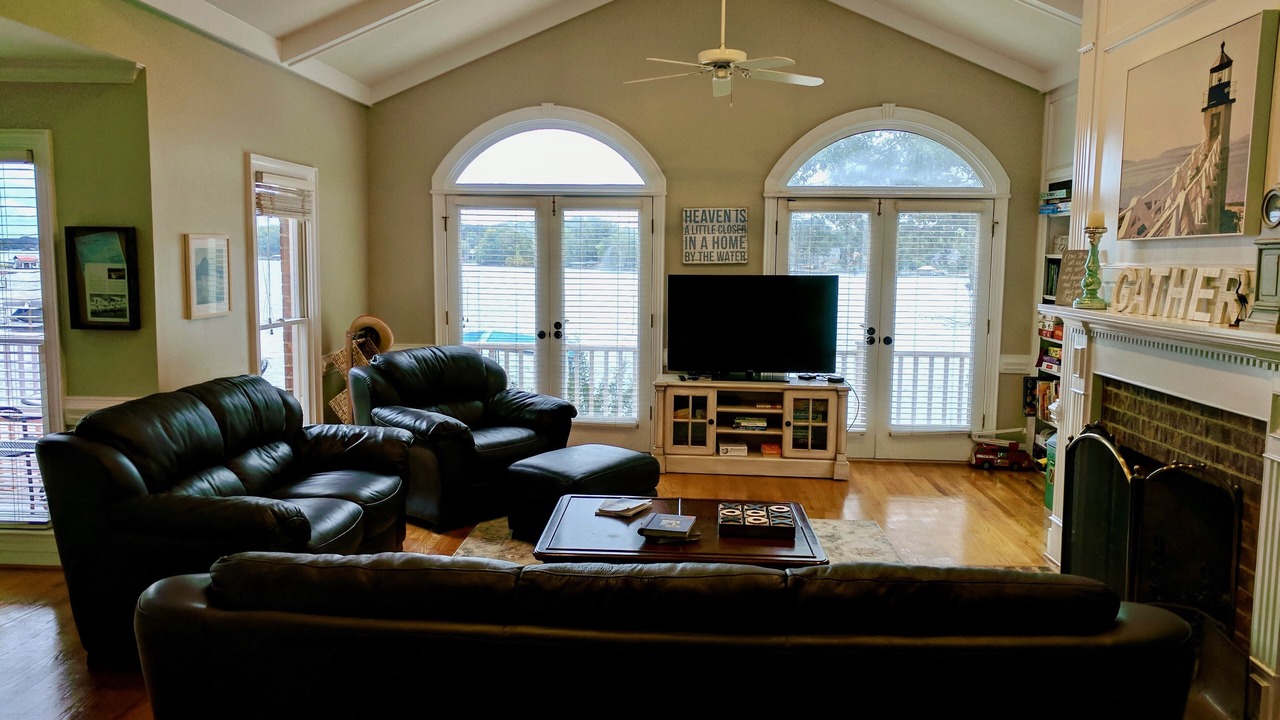 Photo of Livingroom in Troutman