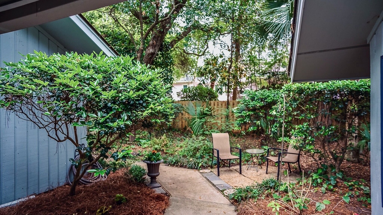 Photo of Patio Balcony in North Forest Beach