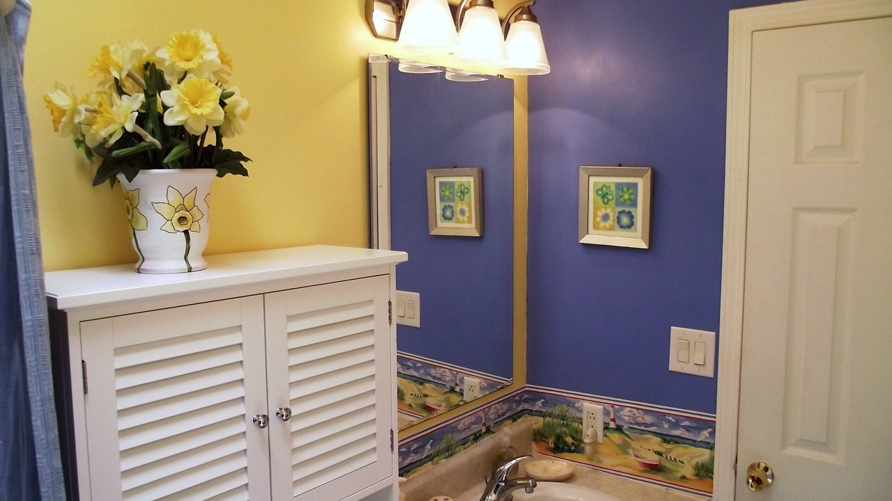 Photo of Bathroom in Garden City