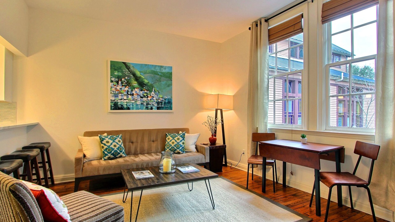 Photo of Livingroom in Metropolitan