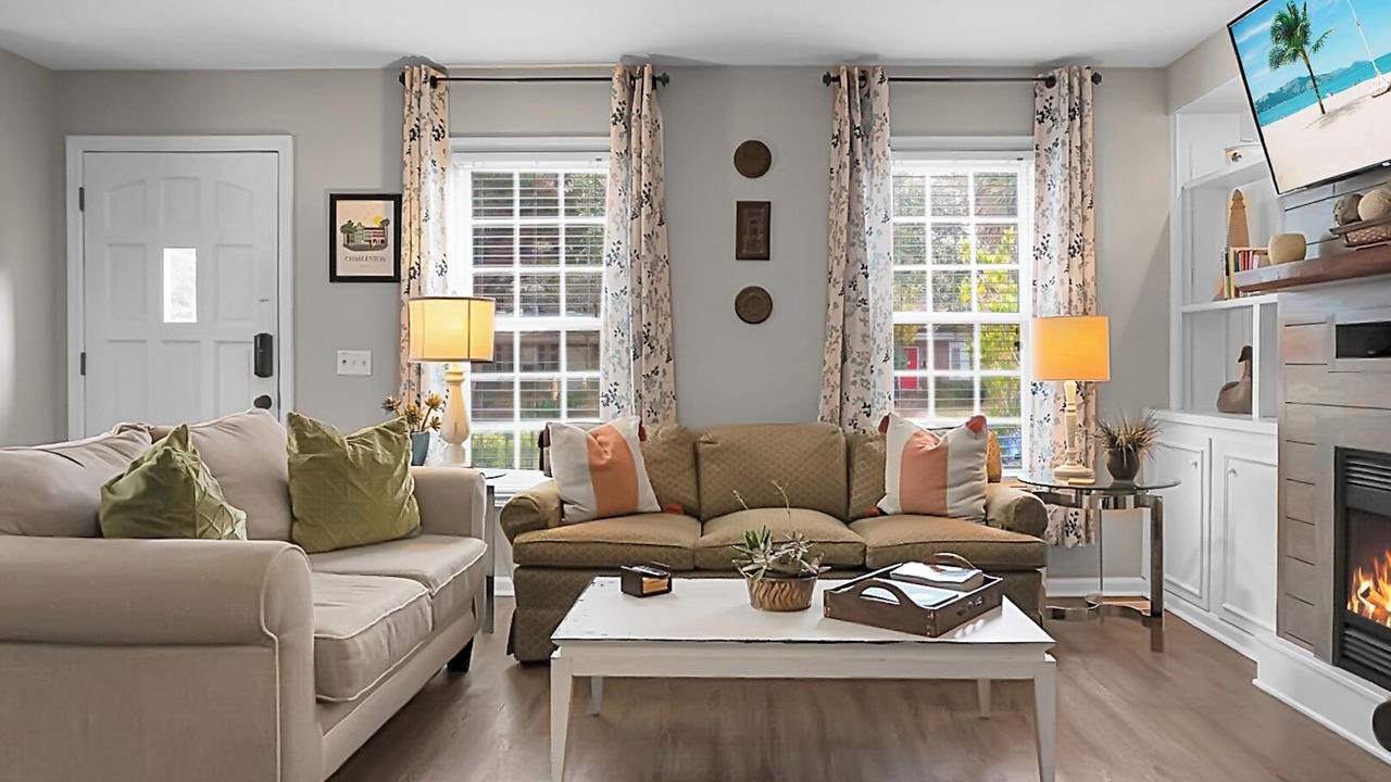 Photo of Livingroom in Mount Pleasant