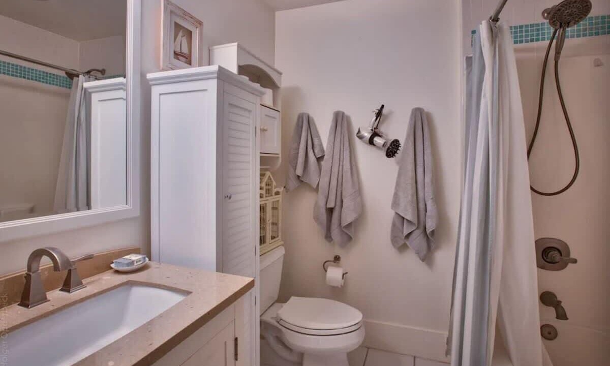 Photo of Bathroom in Daufuskie Island